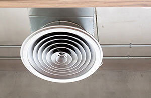 Industrial ceiling vent for HVAC systems
